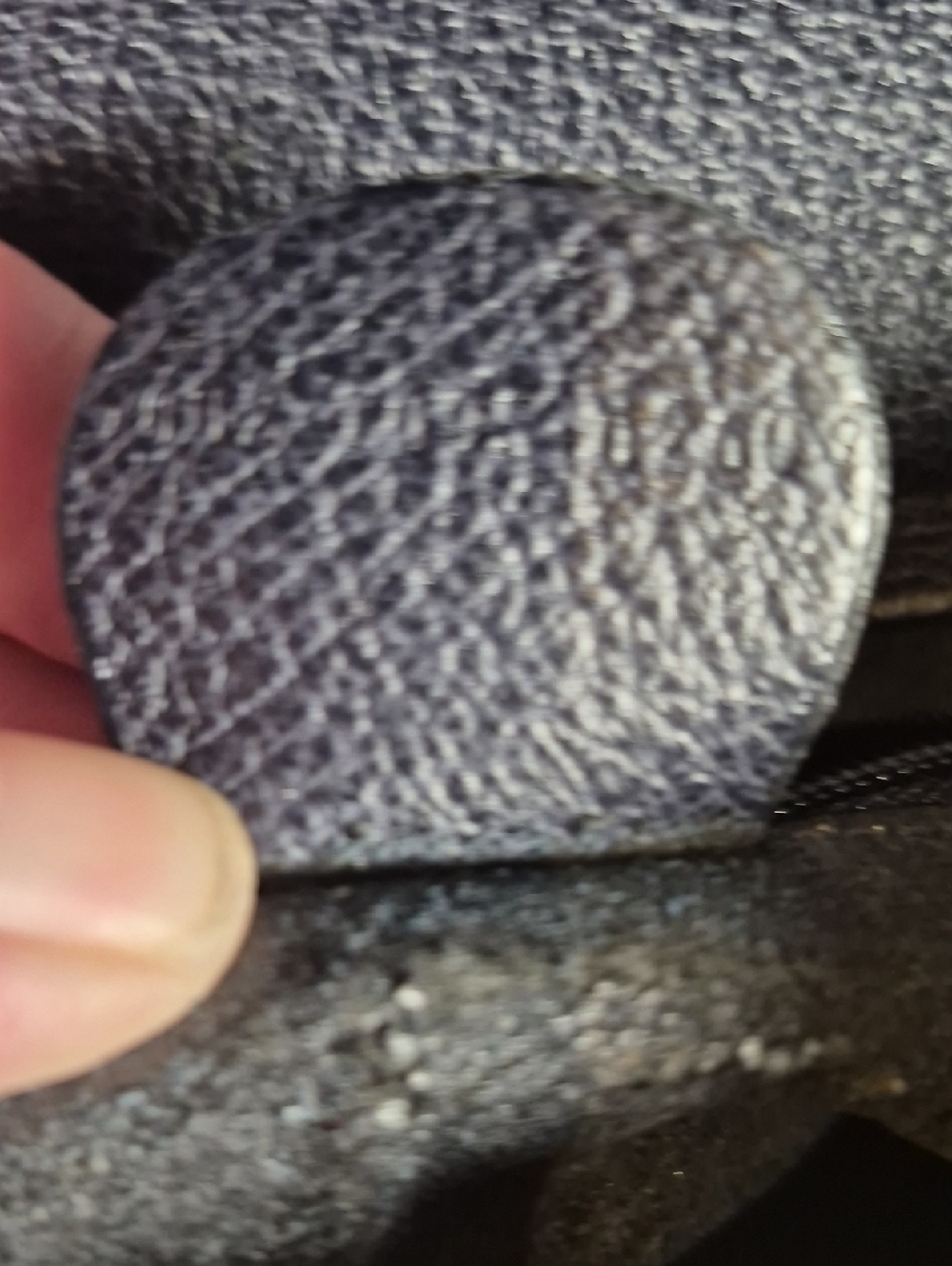 Vintage Gucci Diana (Sticky, Peeling, Dirty Inside) - Picture 12 of 15